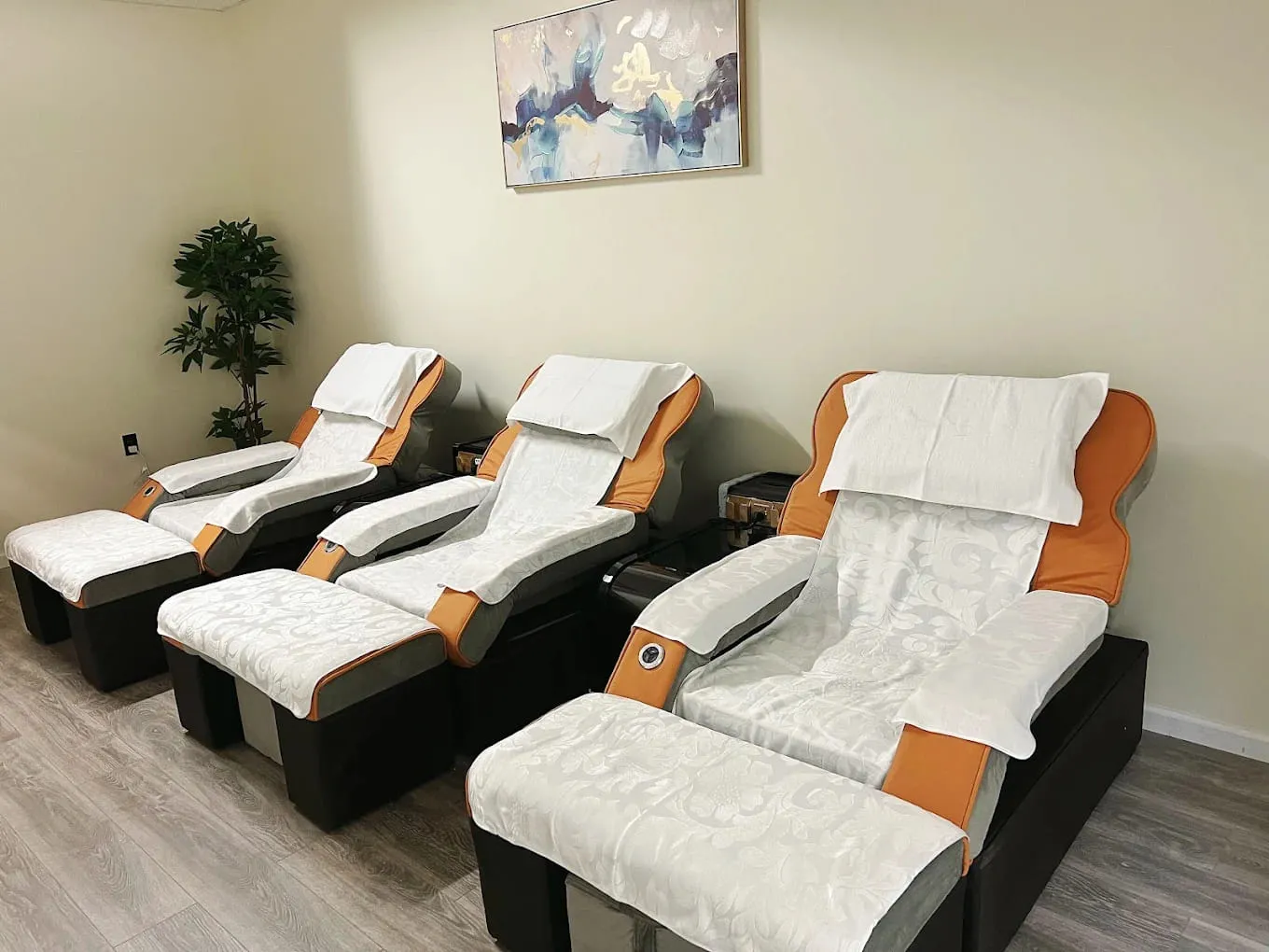 Reclining foot massage chairs at Crystal Massage in Wichita, KS